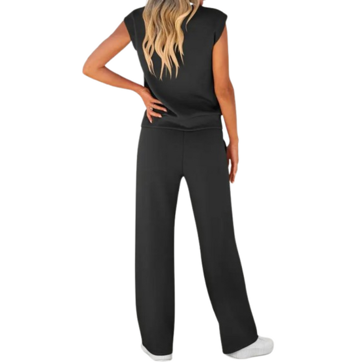 Summer-ready women's soft lounge set, a comfortable and casual relaxed fit matching outfit.