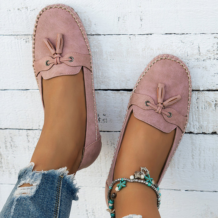 Durable yet soft women's loafers, perfect for casual outings & all-day wear.