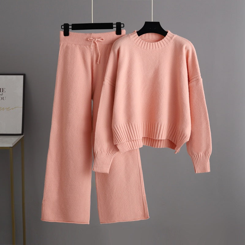 Relaxed fit women's Solara matching set: cropped top & wide-leg lounge pants, ideal for comfortable loungewear.