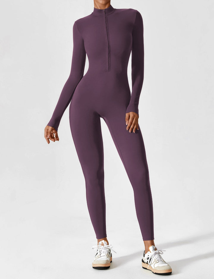 Versatile women's stretchy jumpsuit, a timeless piece with a modern zip for spring wardrobes