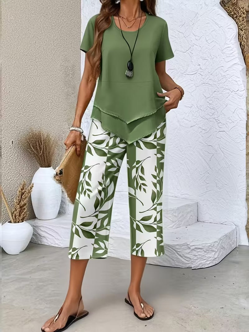Women's stylish leaf print two piece set, a comfortable and trendy co-ord outfit for summer.