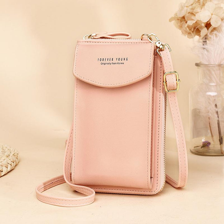 Detail of the adjustable shoulder strap on the women's fashion crossbody pouch