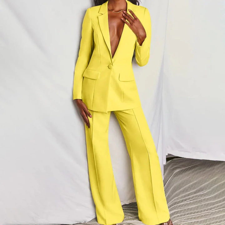 Women's tailored longline blazer & wide-leg trouser suit. Elegant two-piece formal office wear.