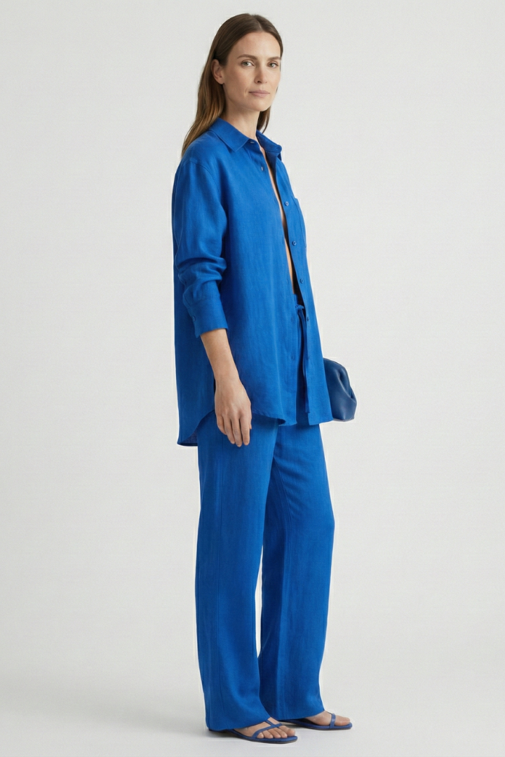 Co-ord women's set: button-up shirt and straight trousers. Ideal for a modern, elegant look.