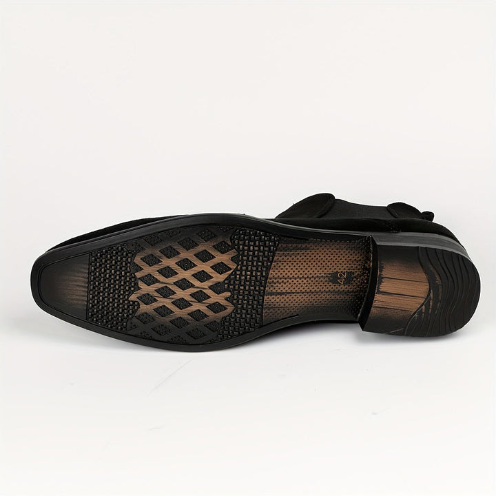 Chic women's Chelsea ankle boots, slip-on comfort & sturdy block heel. Essential versatile footwear for fashion.
