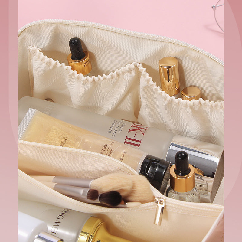 Stylish PU leather cosmetic bag with secure zipper, women's vintage design