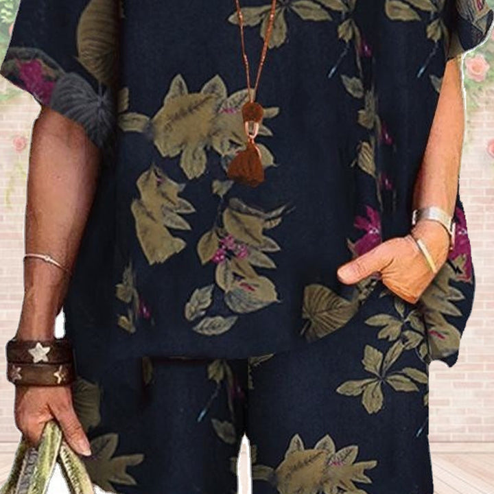 Women's vintage inspired cotton linen suit, a versatile and trendy two-piece for casual wear