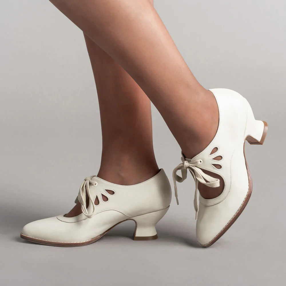 Women's Viviana orthopedic leather pumps with arch support & stable heel for all-day comfort & foot health.