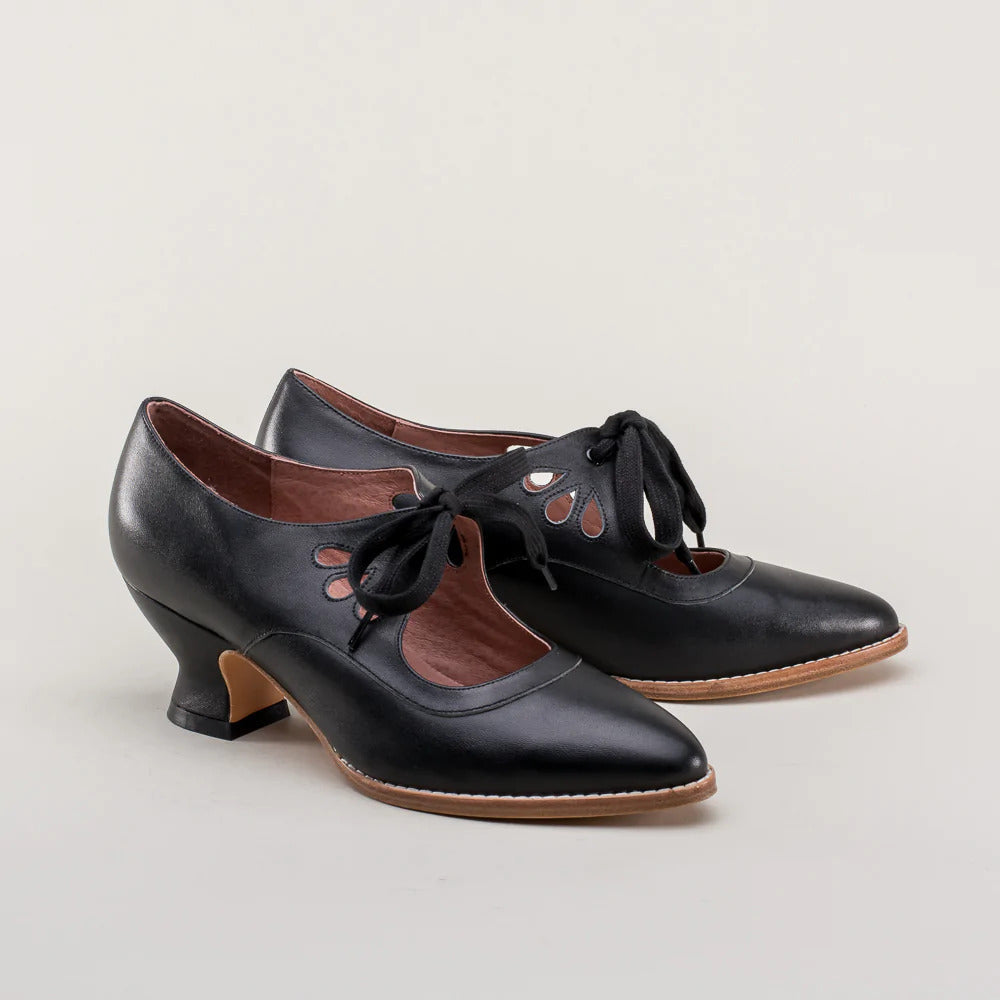Comfortable & stylish Viviana orthopedic pumps for women, with arch support & stable heel for all-day wear.