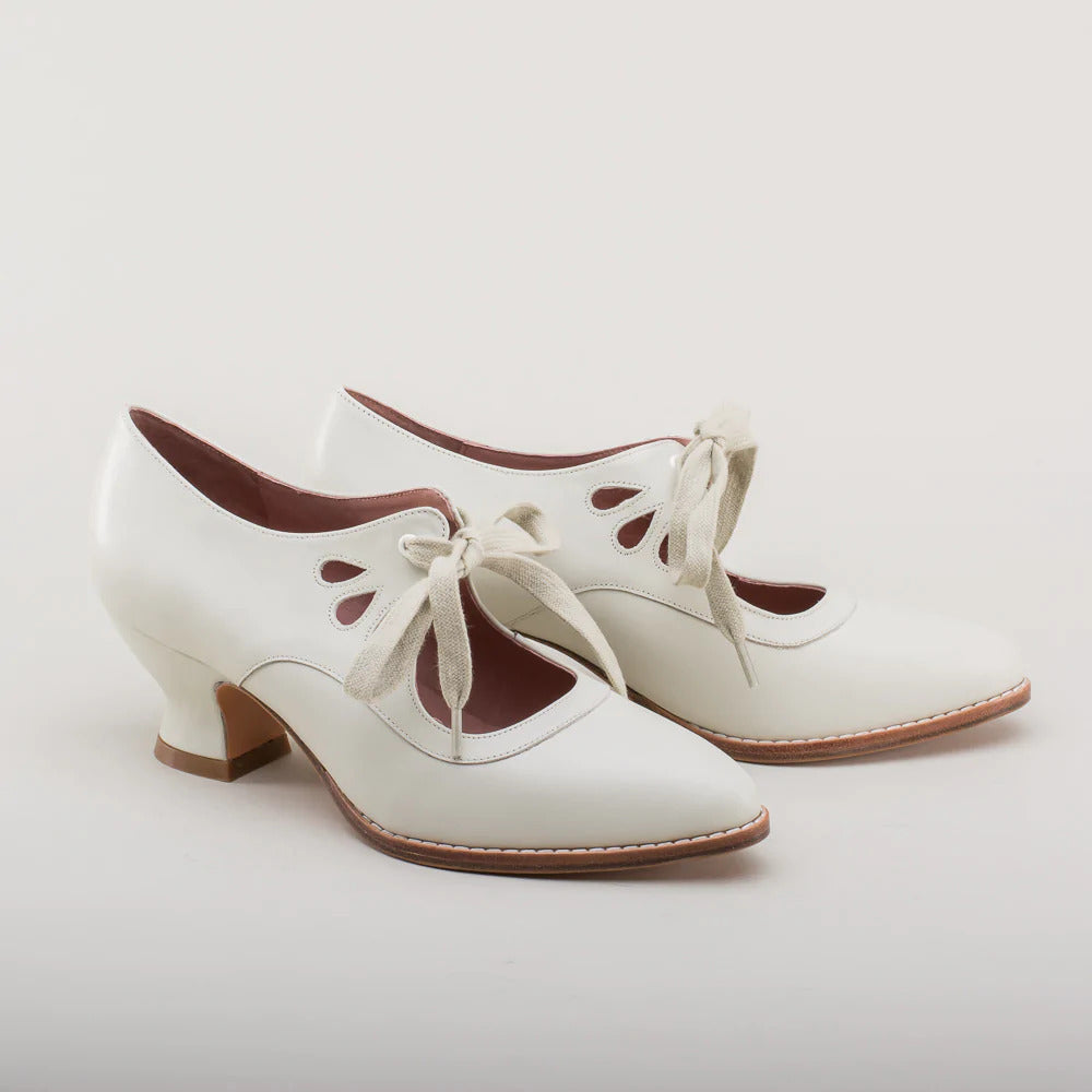 Viviana women's orthopedic dress shoes, leather, providing stable heel & arch support for all-day elegance & comfort.