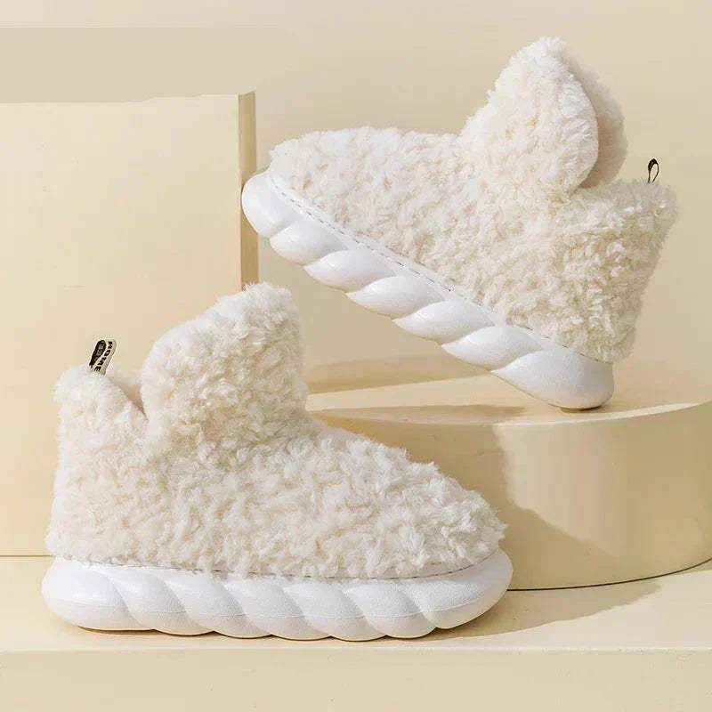 Women's warm cotton & plush slippers for ultimate indoor/outdoor comfort. Perfect for autumn & winter home wear.