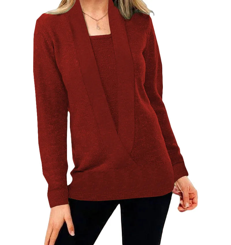 Relaxed fit women's warm pullover sweater, designed for comfort and chic winter style.