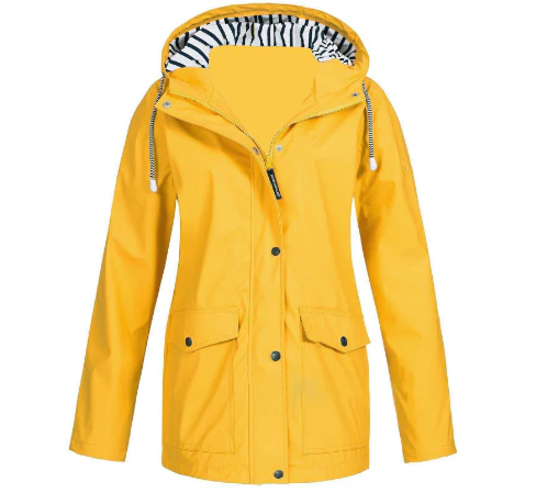 Practical & stylish women's insulated winter jacket, weatherproof for daily wear and outdoor exploration.