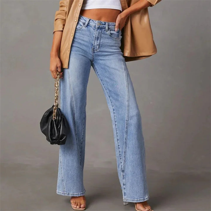 Women's wide-leg relaxed-fit denim jeans in a light wash, perfect for casual everyday comfort.