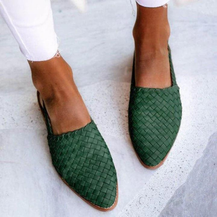 Comfortable women's pointed toe mules. Stylish woven backless loafers, perfect for casual & everyday outfits.